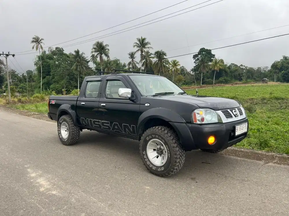 Nissan 4x4 2005 diesel