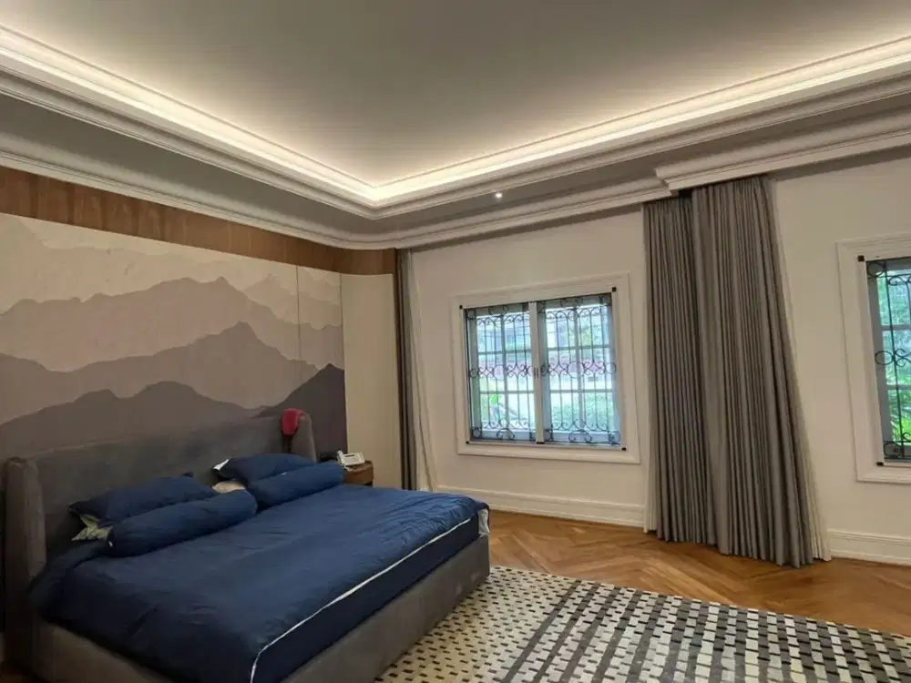 Rumah mewah baru renovasi 2023 di jalan Besuki Menteng