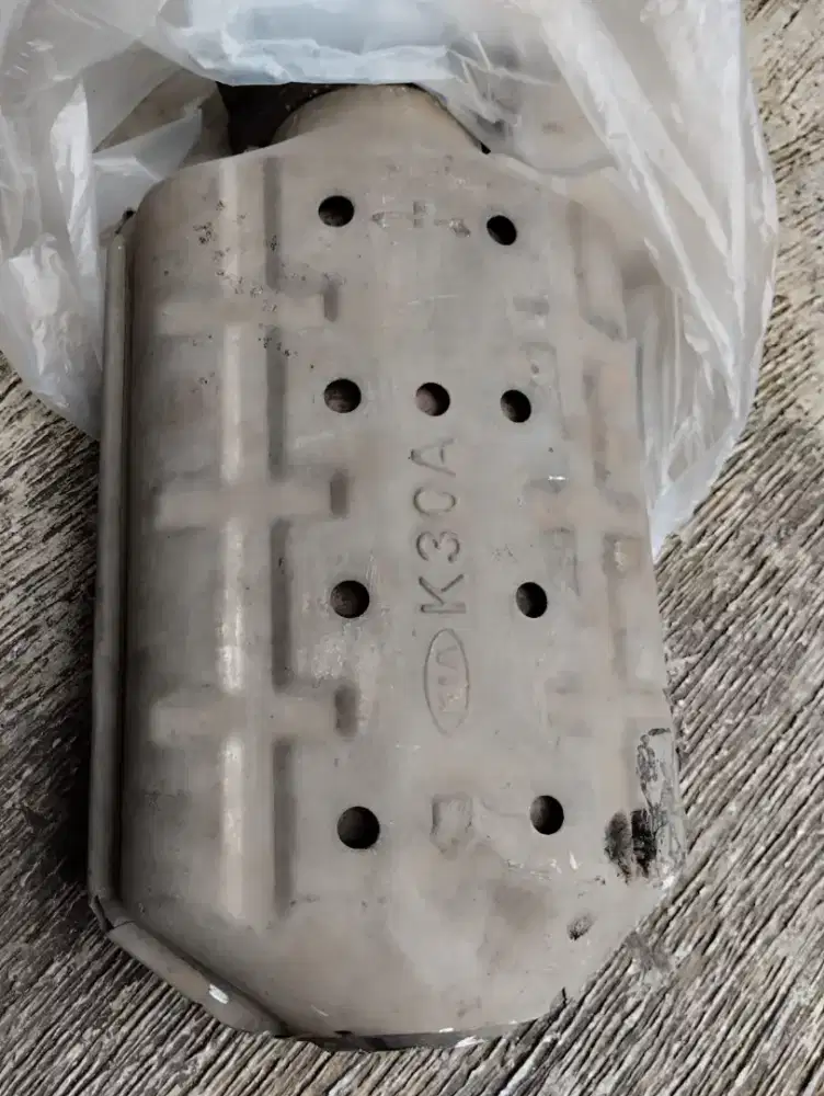 Katalis kia rio Ls 2004