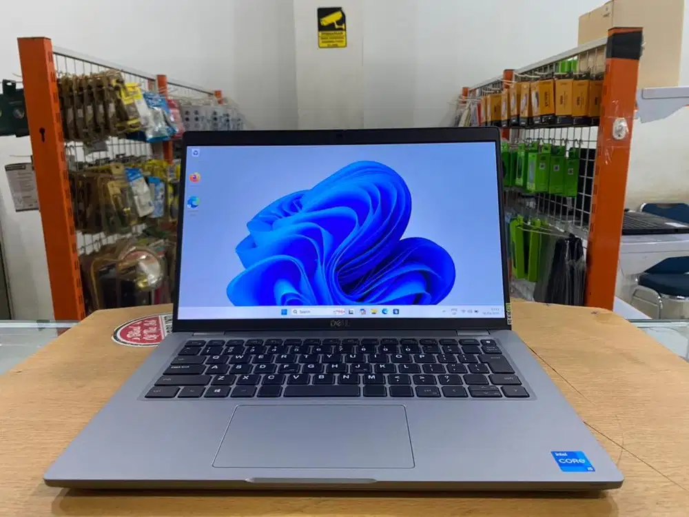 Laptop DELL Latitude 5420 Core i5Gen11 Ram 16GB SSD 256GB Slim Mulus