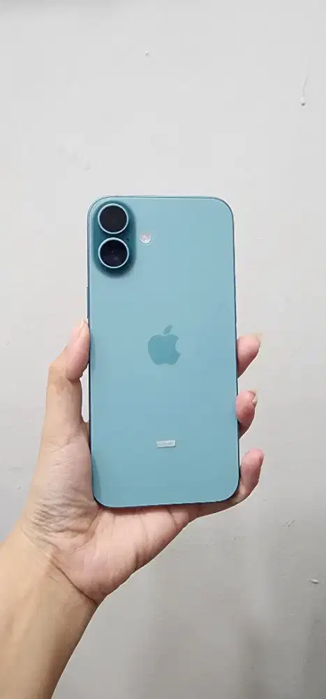 Iphone 16 plus 128 Teal 
Garansi ibox