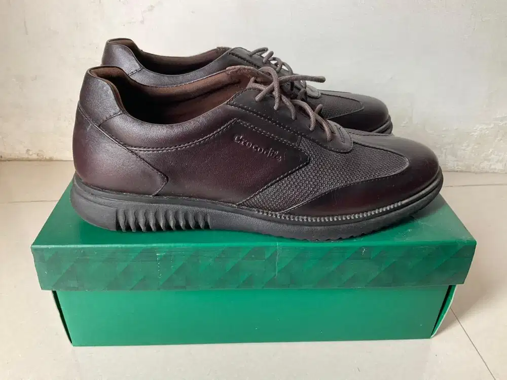 Sepatu pantofel crocodile