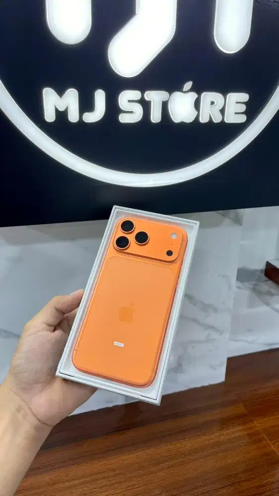 iPhone 17 Pro 512 gb ex iBox bh 100% pemakaian 5 hari garansi aktif