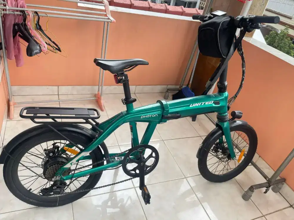 Sepeda lipat Listrik E-Bike united photon