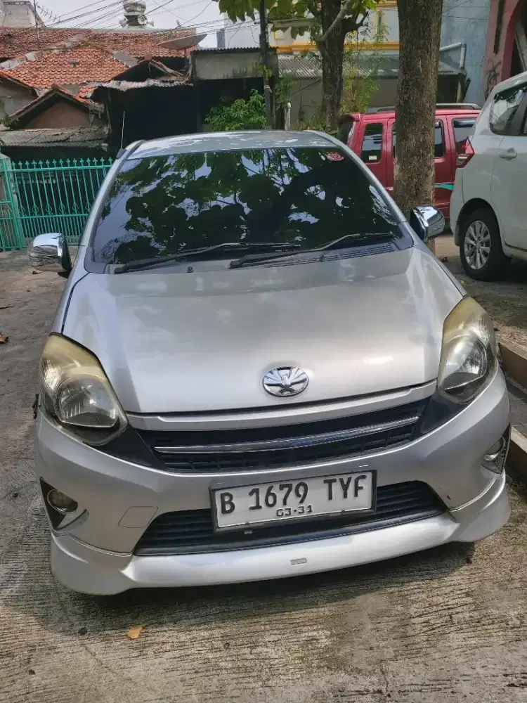 For Sale: Toyota Agya S TRD th.2015 Silver Matic