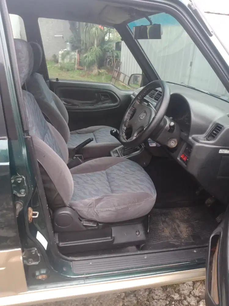 Suzuki Escudo 1997 Bensin