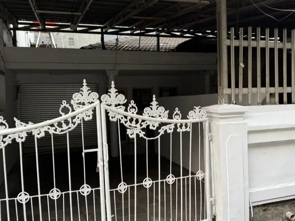 Jual rumah lama di Kopyor Raya Kelapa Gading, Cocok Untuk Usaha, Strategis, Ramai