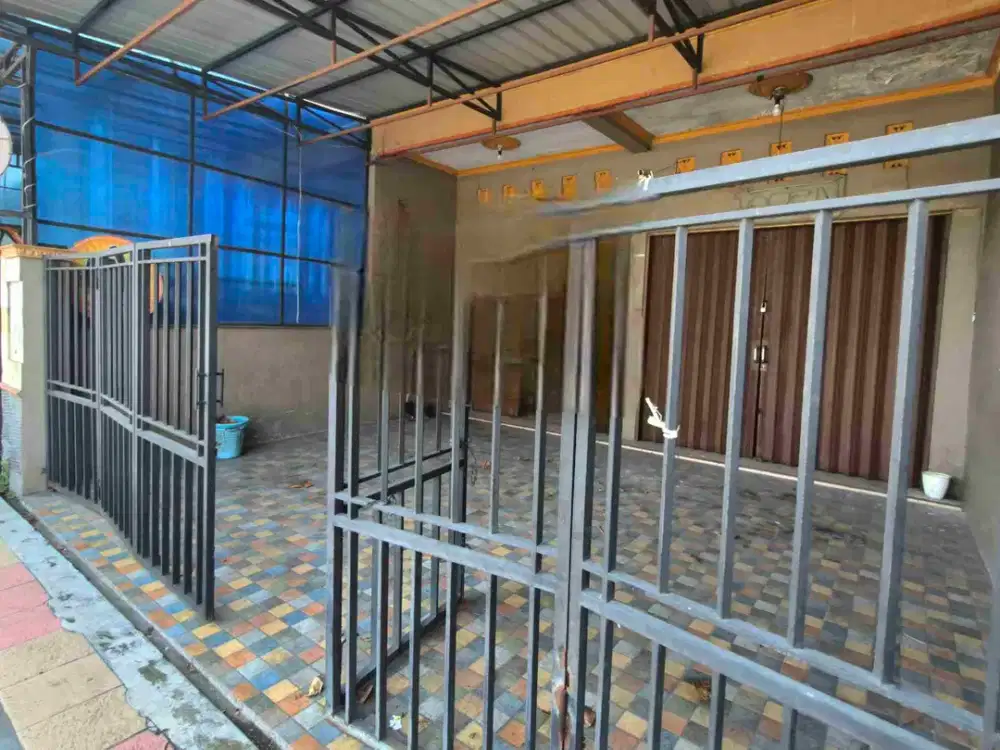 Ruko Bagus lokasi strategis akses jl. utama Karanganyar Kota