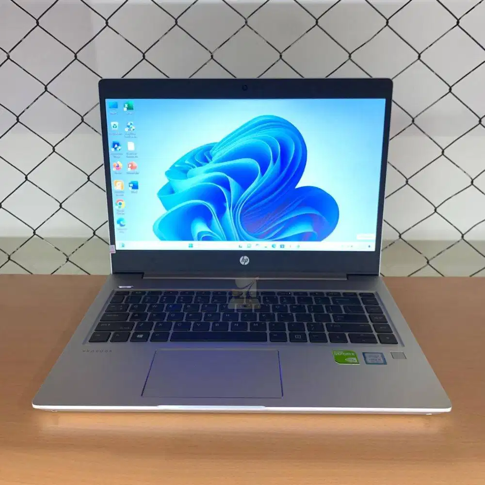 HP Probook 440 G6 / i5 8265U / 8GB / SSD 256GB / Nvidia MX130