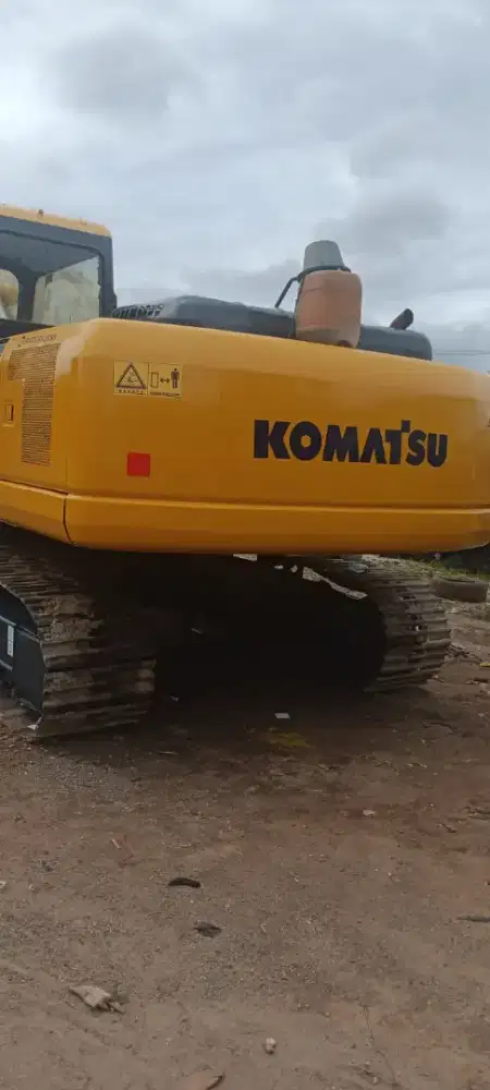 Excavator Komatsu pc 200-7