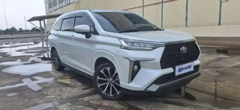 DP RENDAH - Toyota Avanza 1.5 New Veloz Q CVT TSS Bensin-AT 2022 SKZQ