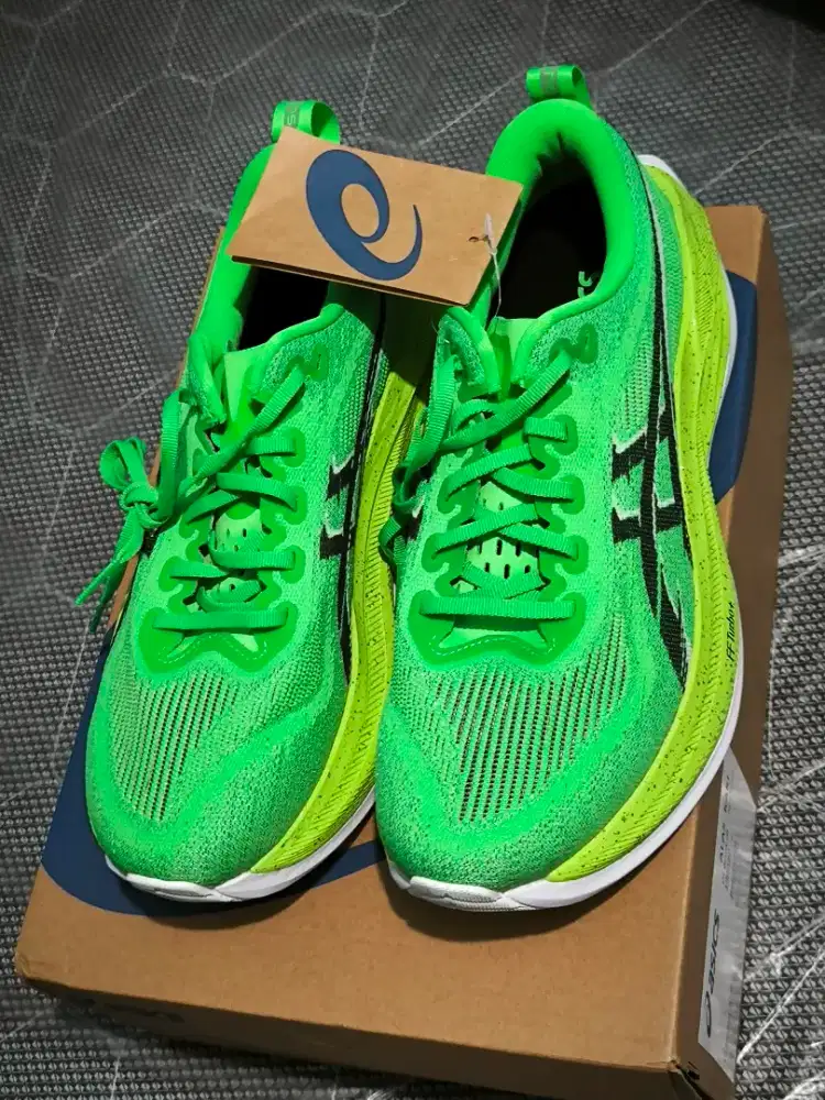 ASICS Superblast 2 Ekiden masih baru
