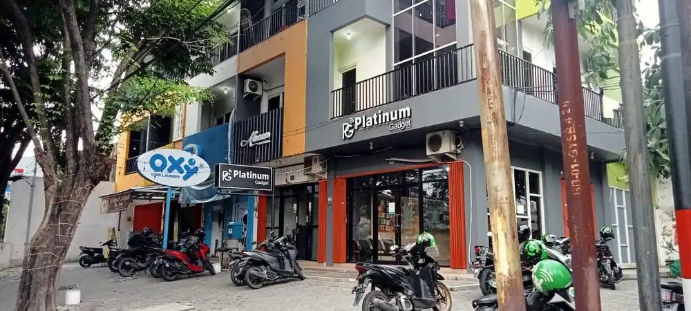 RUKO 3 LT DI PUSAT BISNIS JL GAYUNGSARI BARAT 103&103A SURABAYA