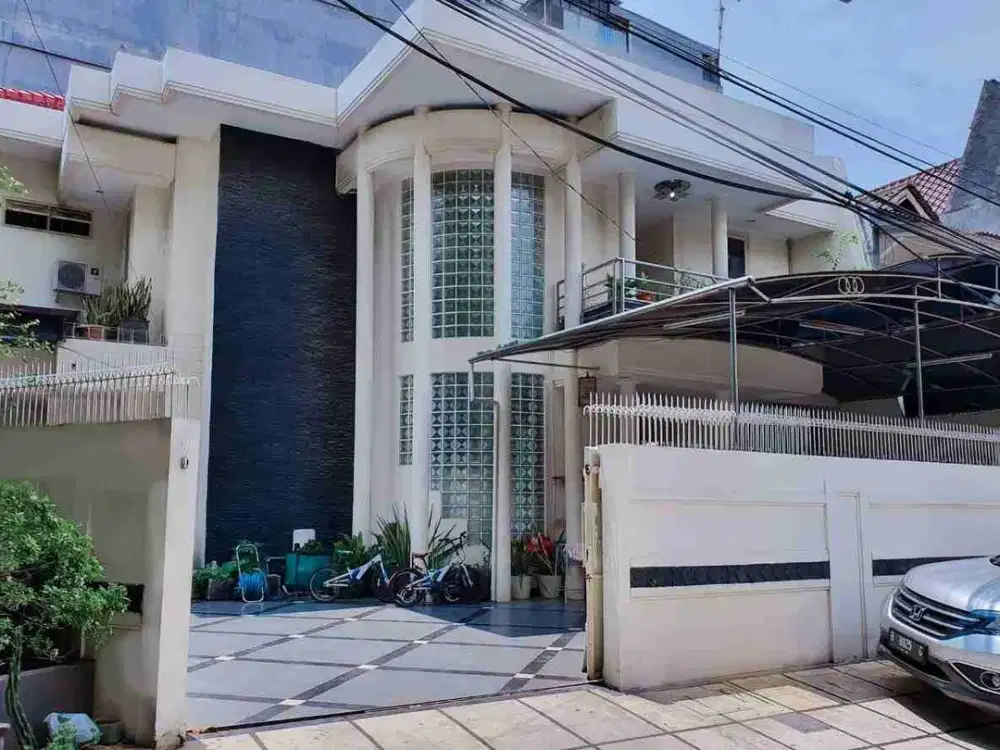 Rumah Mewah di Belakang Moll Kelapa Gading Jakarta Utara