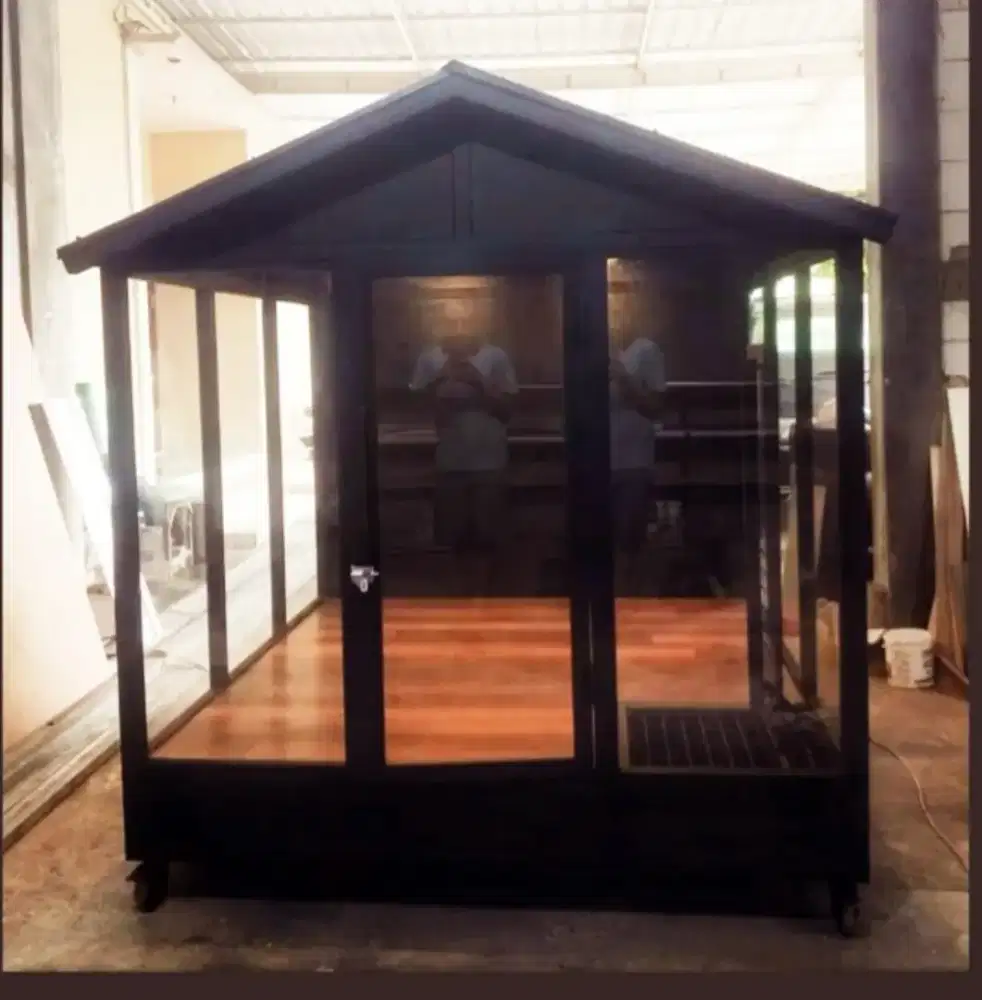 Kandang hewan peliharaan model rumah