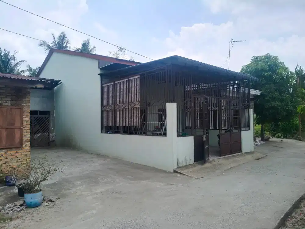 Rumah masih baru siap huni
