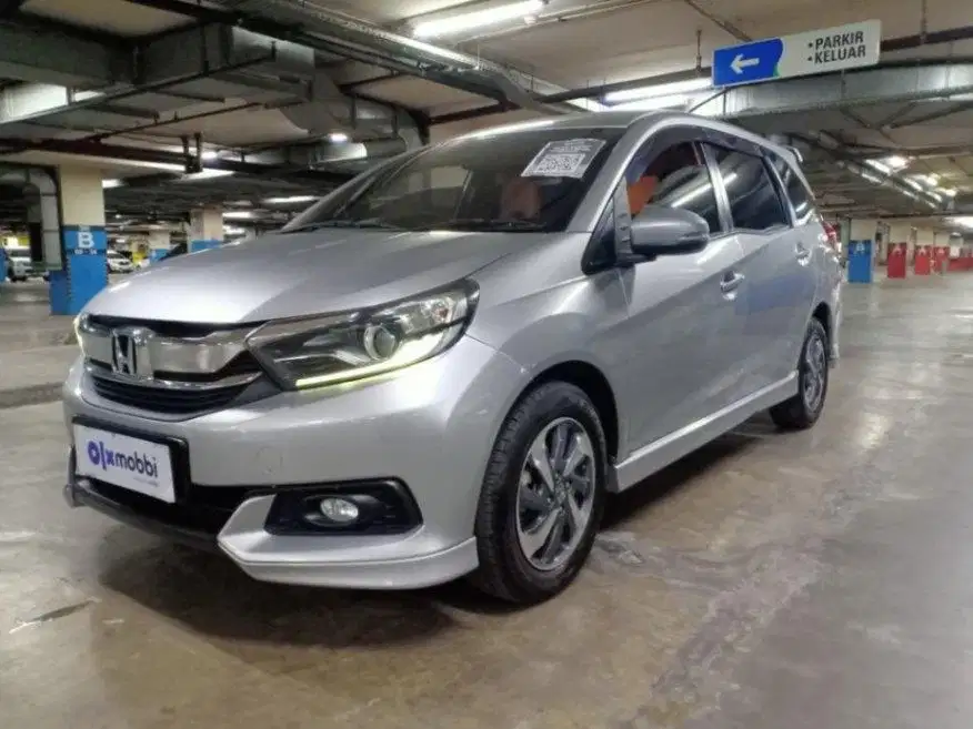 DP RENDAH - Honda Mobilio 1.5 E Bensin-MT 2021 SAIY