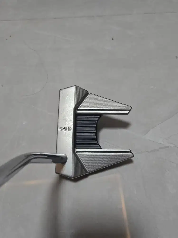 Putter Titleist scotty cameron Phantom 7
