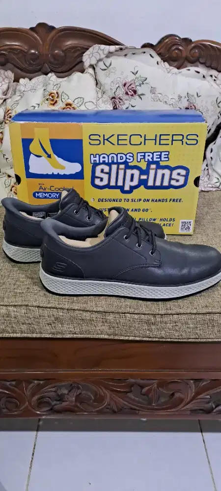 Sepatu Skechers Burkett Lonzo