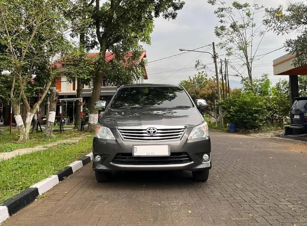 Toyota Kijang Innova G Diesel MT 2013/2014 /2015 Manual solar at trd