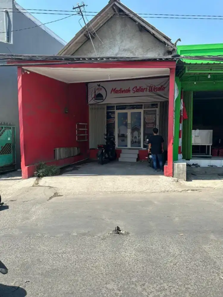 Ruko di jual bekas Travel