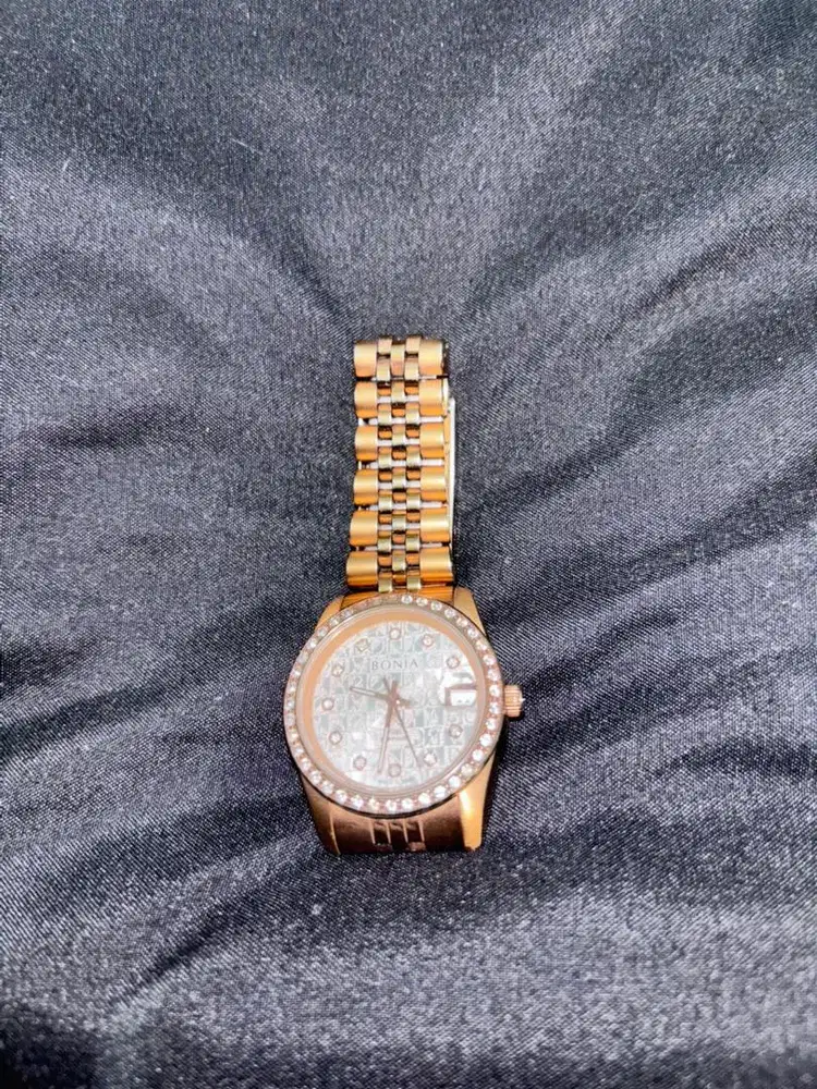 Jam tangan bonia