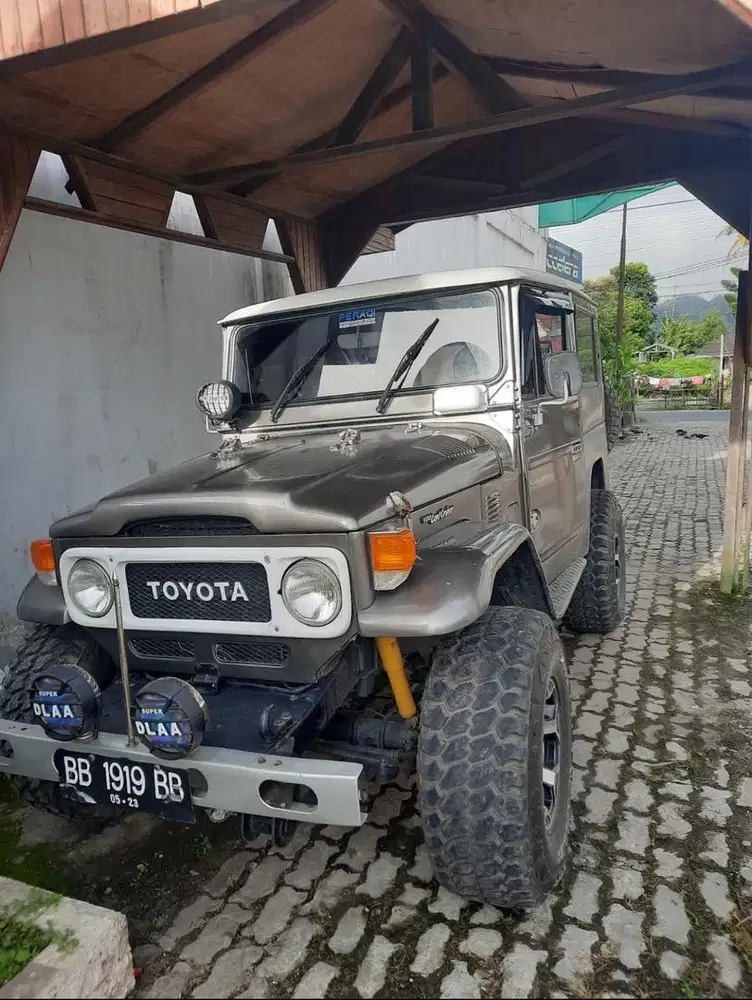 Toyota FJ40 Hardtop 1981 MT Bensin