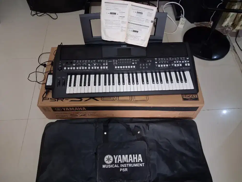 Keyboard yamaha psr sx 600