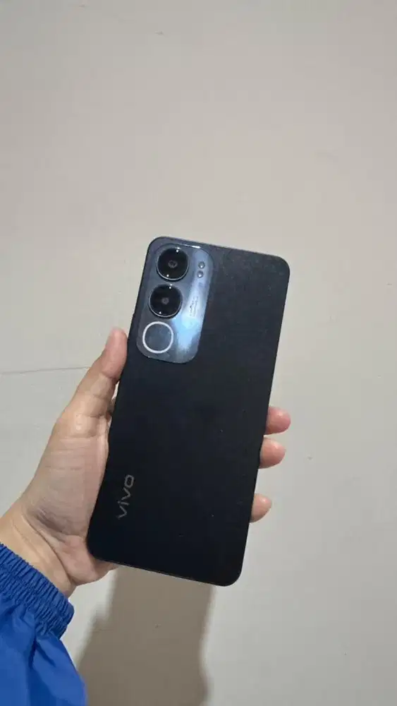 Vivo y19s 6/128 nominus