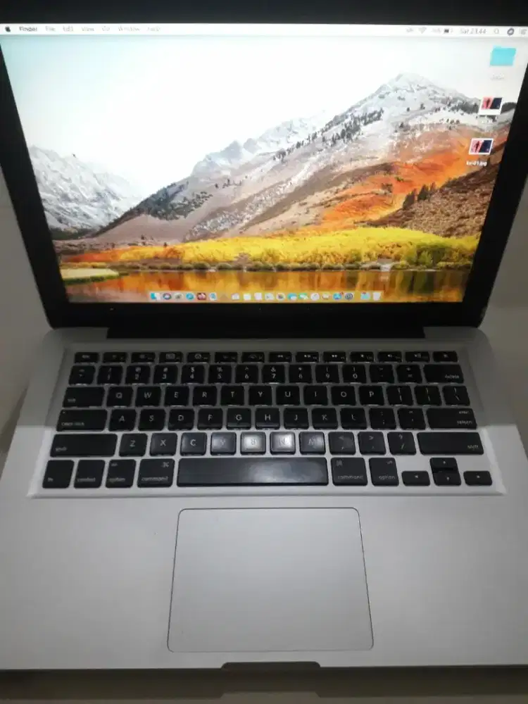 Apple macbook pro i5 13 inch