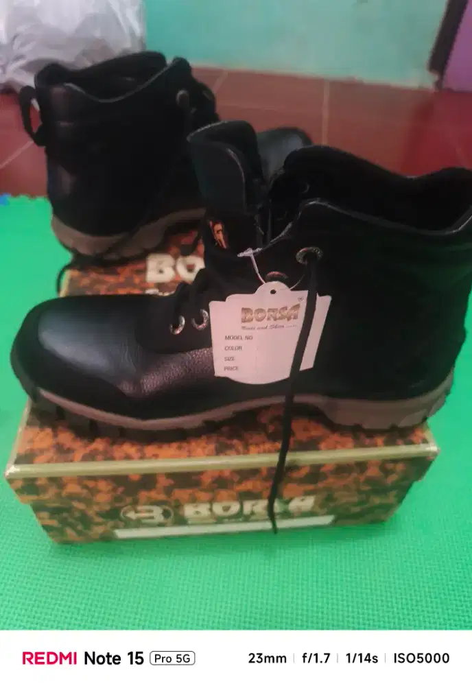 Borsa size 42 kondisi baru masih box segel