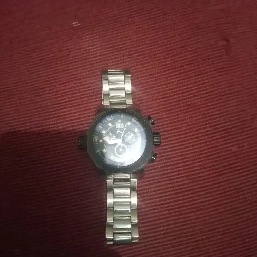 Jam tangan merk AC masih hidup normal minus pemakaian