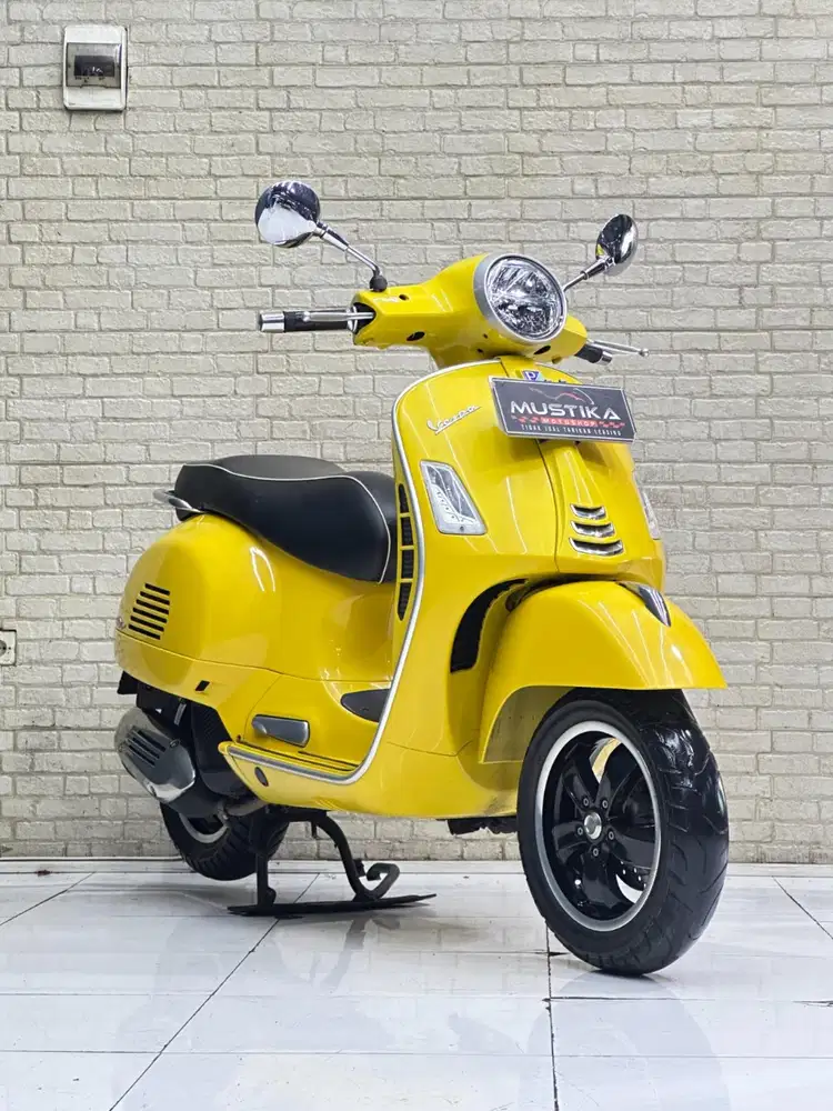 SKUTIK PREMIUM‼️ VESPA GTS SUPER 150 PMK 2022 WARNA FAVORIT KUNING