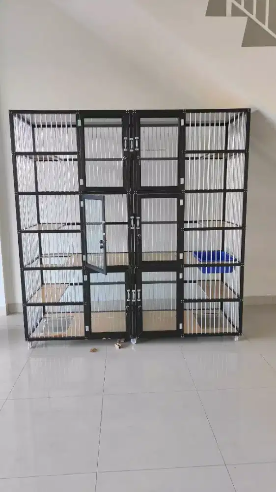 Kandang kucing 6 pintu alumunium