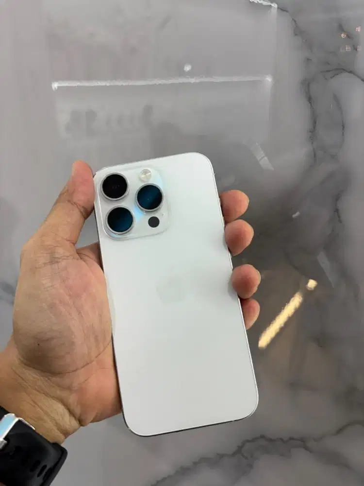 iphone 15 pro 128gb second likenew