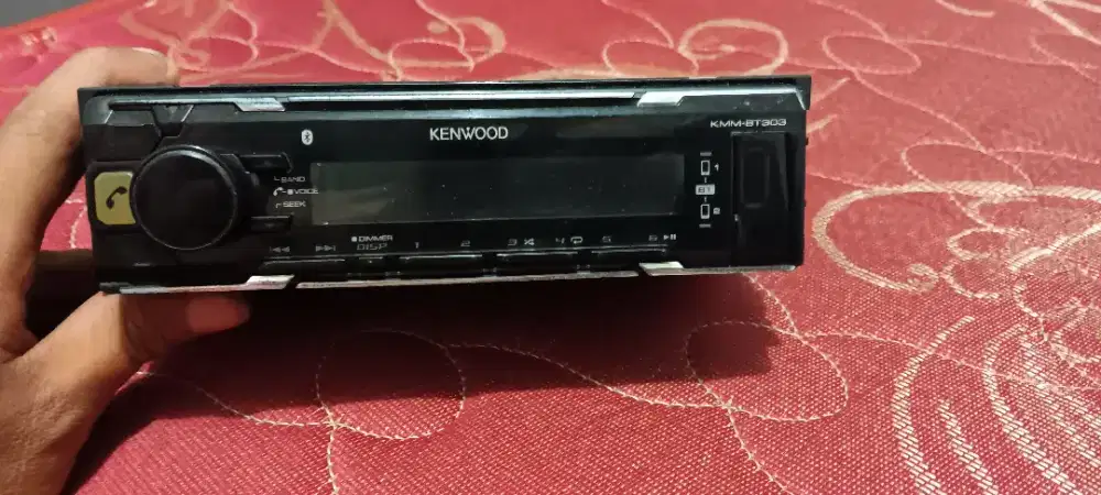 Kenwood kmm-bt303
