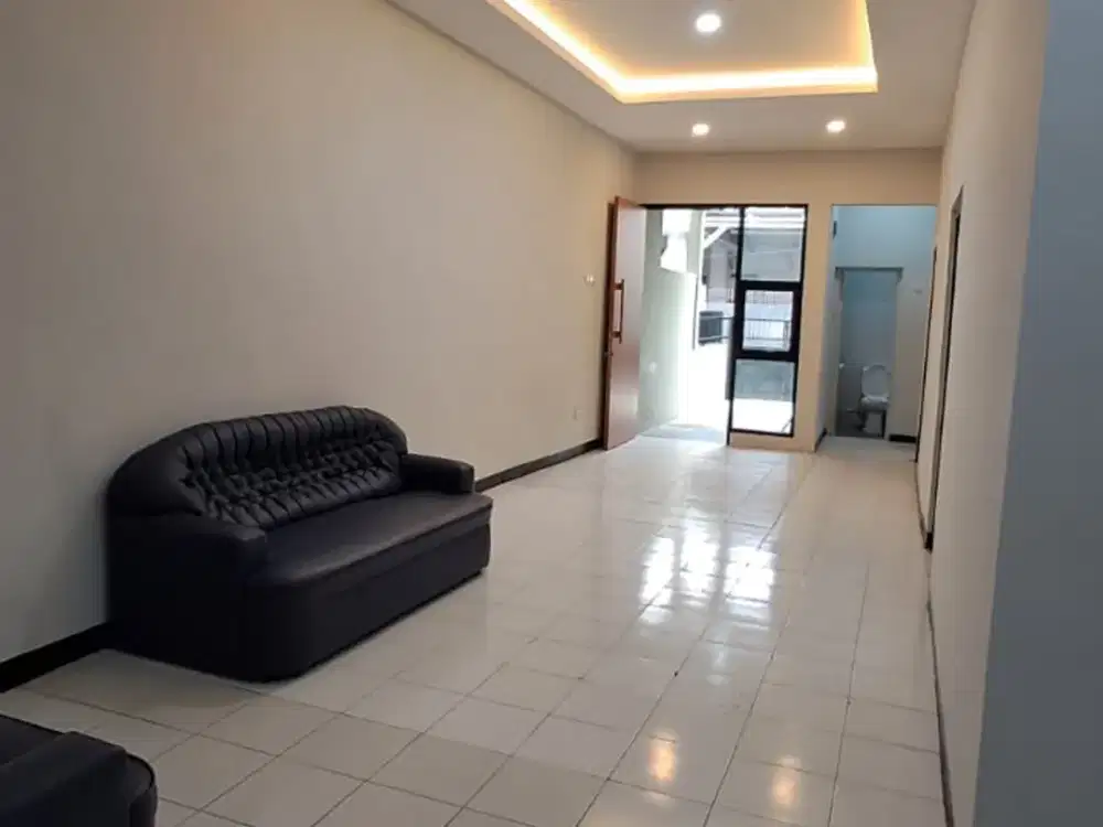 Rumah Tengah Kota Sayap Burangrang Lengkong