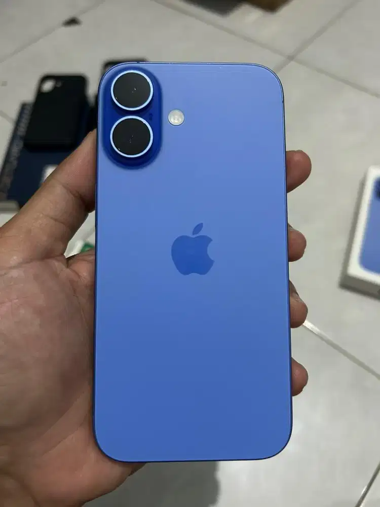Iphone 16 128GB Ultramarine Garansi Resmi