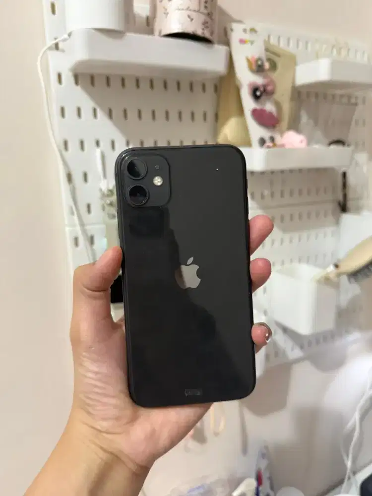 iPhone 11 128GB iBox hitam/black