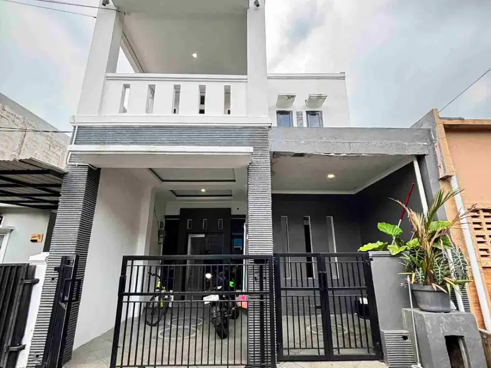 Rumah Murah 2,5 Lantai Rapi Siap Huni di Catalina