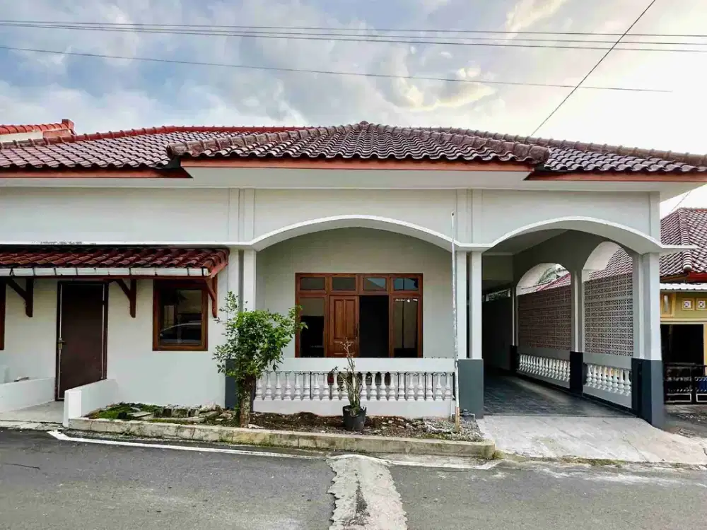 Murah, Rumah Ngesrep Barat Banyumanik Semarang