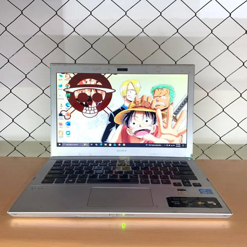 Sony Vaio SVT 13  / I5 3337U / 8GB / SSD 256GB / W10