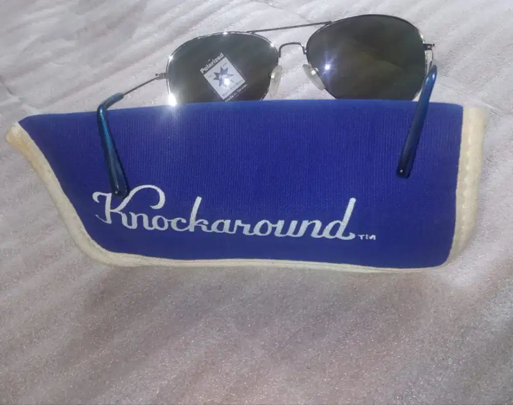 Koleksi oakley uniqlo