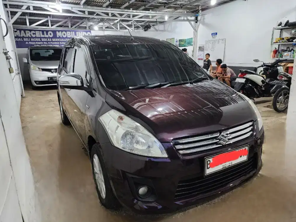 Dp 4 jt Ertiga GX m/t 2014 ang 3,156