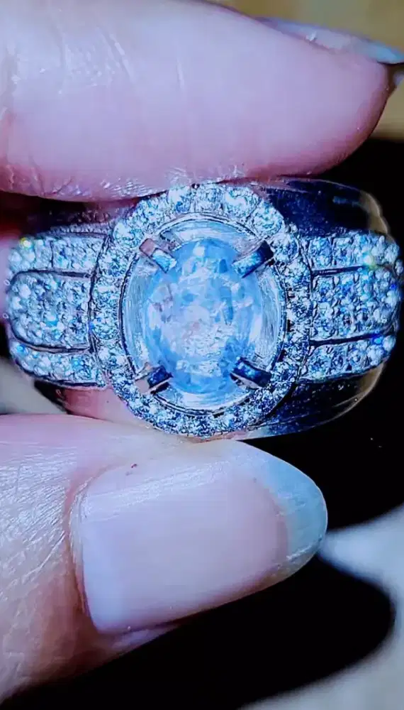 Blue Sapphire Ring Perak 12,49 Gram Size 8,5 Dimensi 9 x 6 x 4 mm