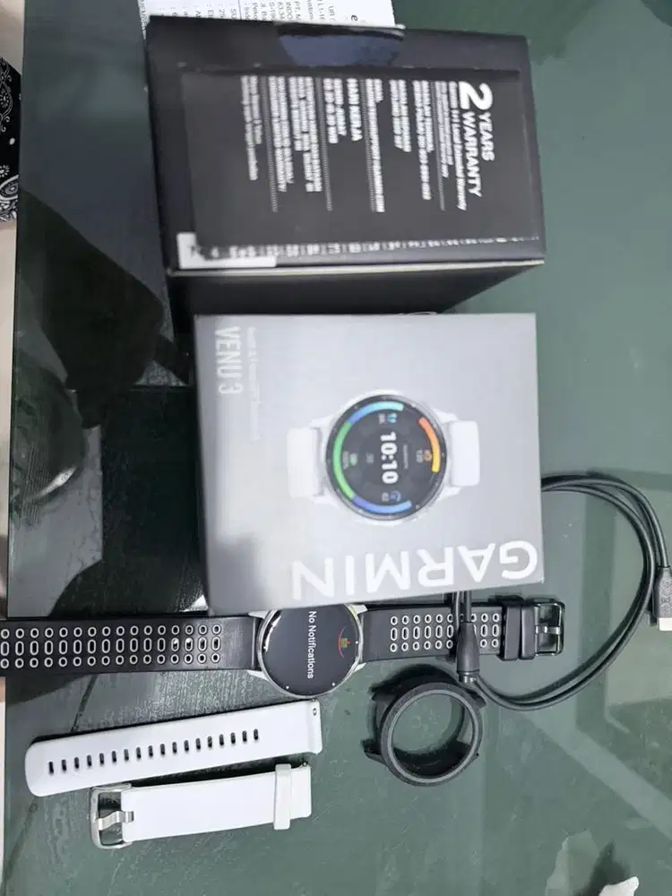 Garmin - Jam Smartwatch - VENU 3. 95% mulus & kondisi baterai