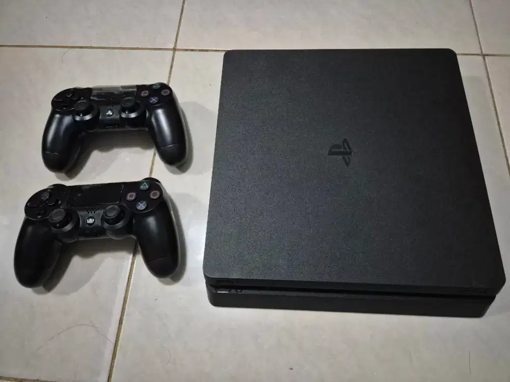 DIJUAL PS4 SLIM SERI 22 ORIGINAL