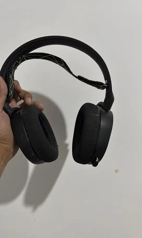 STEELSERIES ARCTIS 5 BLACK
