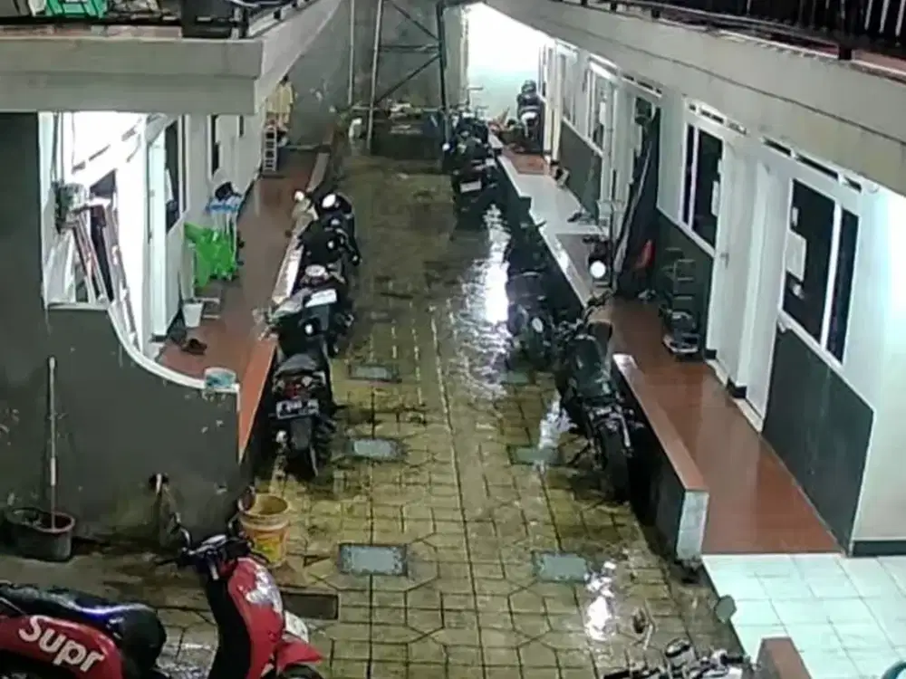 Kos Kost 26 Kamar dan Lahan Sewa Minimarket di Cikutra