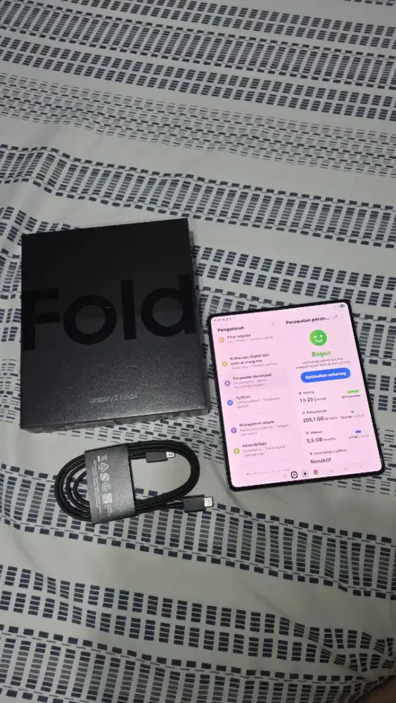 Samsung Z Fold 4 Ex Sein Tangan Pertama